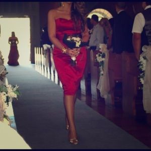 Women’s Strapless Satin Knee Length Red Dress